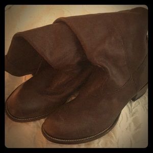 Brown leather Stetson ladies boots. Size 9.